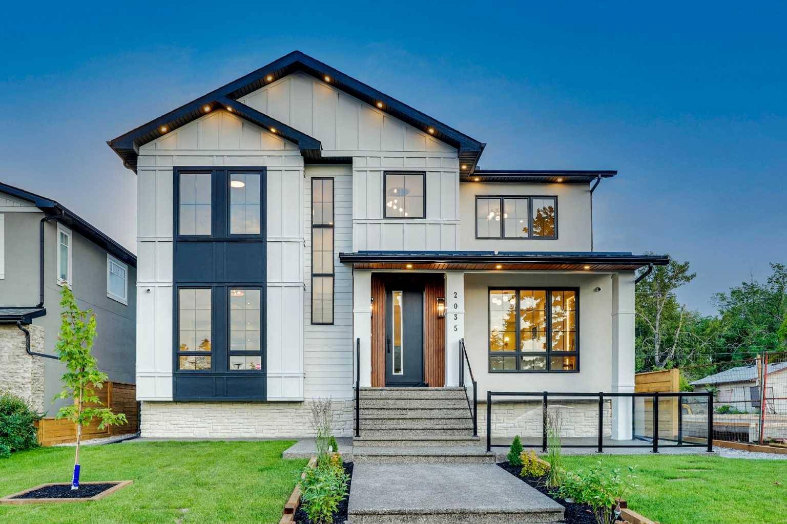 2035 55 AVE Southwest, Calgary, AB T3E1M5