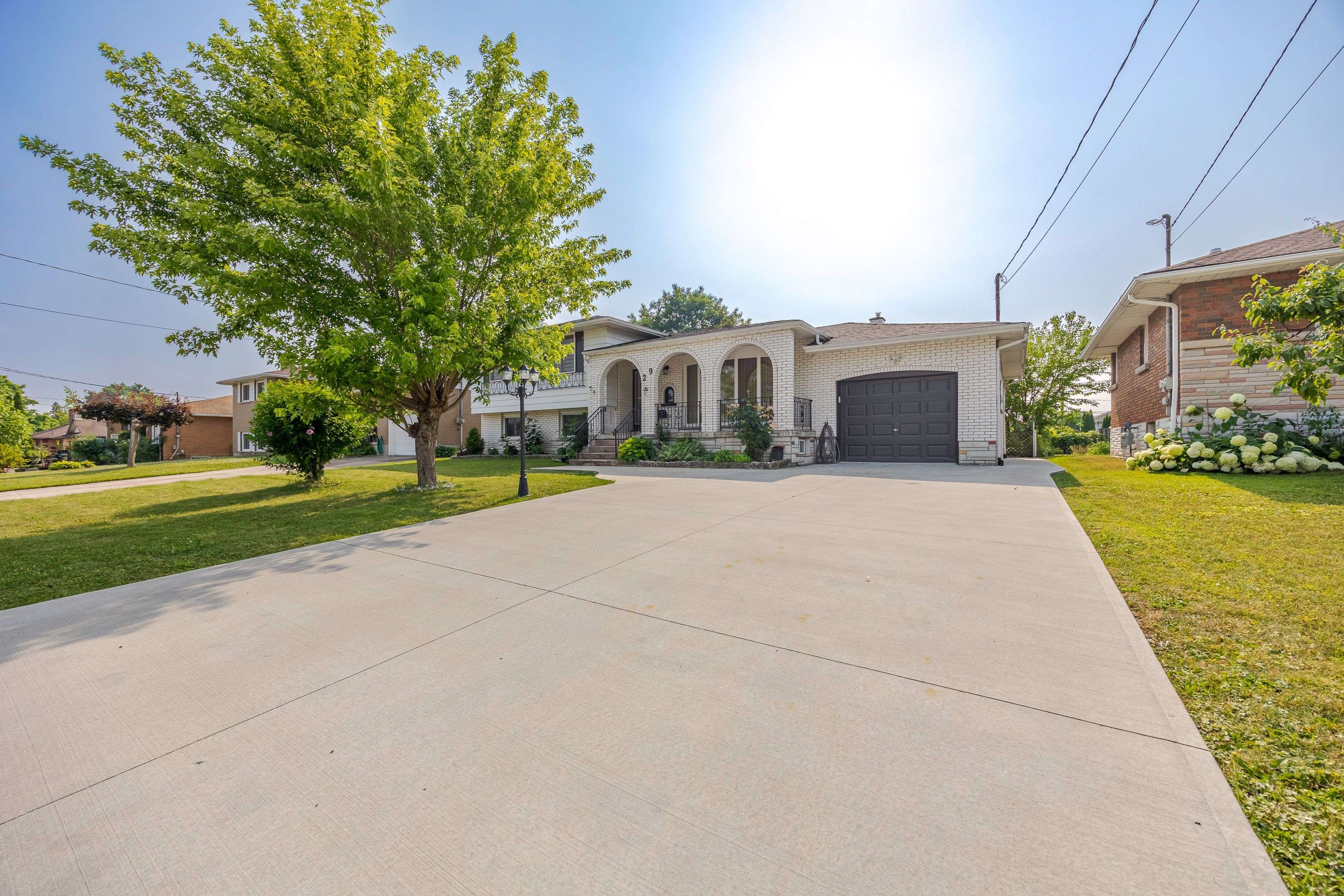 29 West ST N, Thorold, ON L2V 2S1