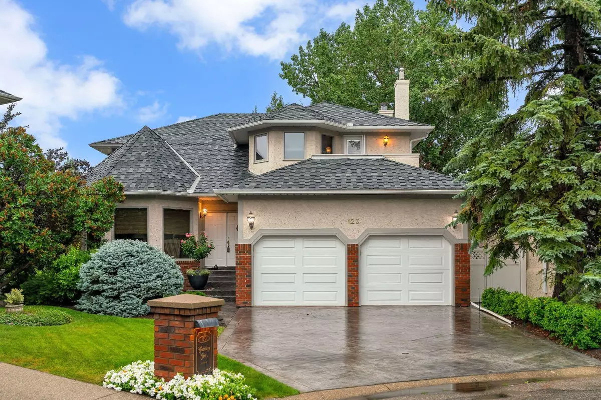 Calgary, AB T2W 6C1,123 Canterbury CT SW