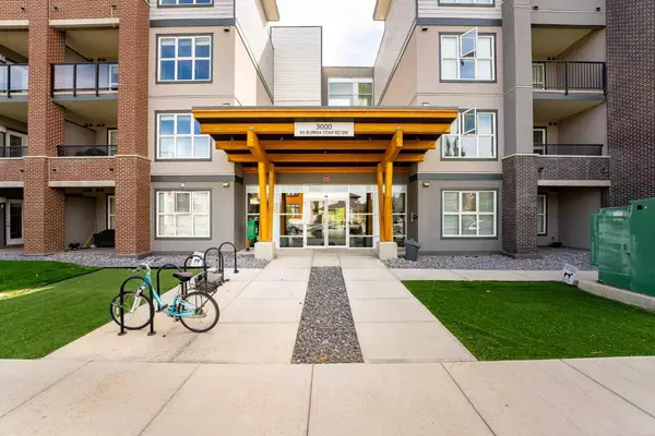95 Burma Star RD Southwest #3302, Calgary, AB T3E 8A9
