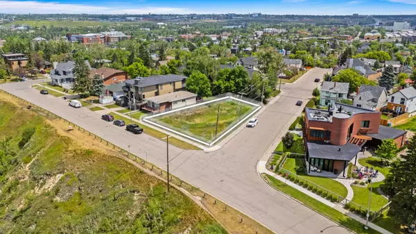 1222 Salisbury AVE SE, Calgary, AB T2G 4J9