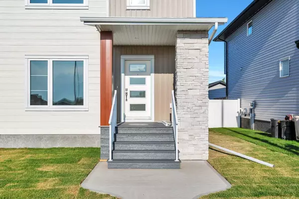 Blackfalds, AB T4M 0M7,101 Aztec CRES