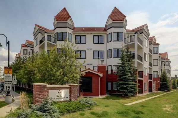 Calgary, AB T3G0C1,30 Royal Oak PLZ NW #218
