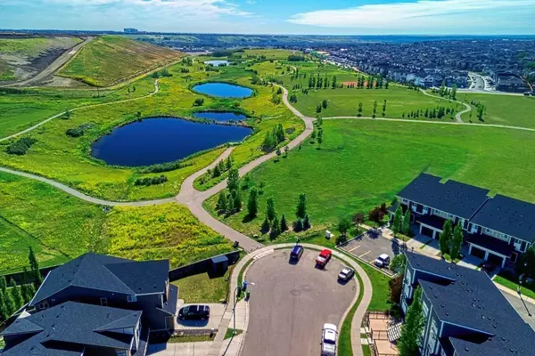 Calgary, AB T2X 2A7,10 Walden LN Southeast