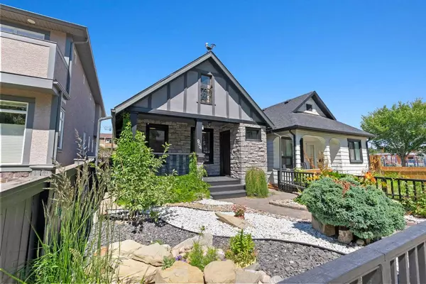 Calgary, AB T2N0A5,904 1 AVE Northwest