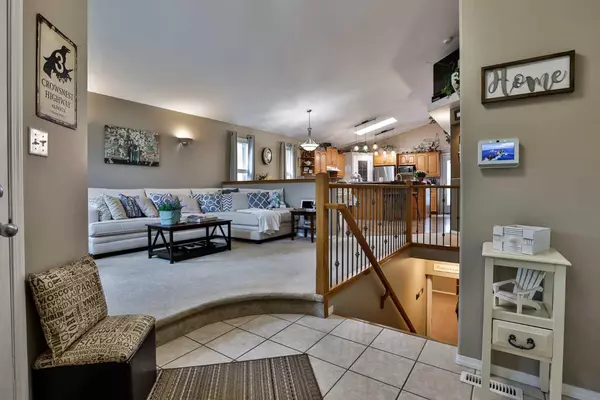 Lethbridge, AB T1H 6P8,299 Cougar WAY N