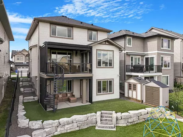 Calgary, AB T3K 0Z2,184 Panton RD NW