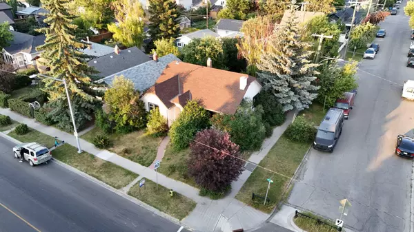 1402 4 ST Northwest, Calgary, AB T2M 2Y9