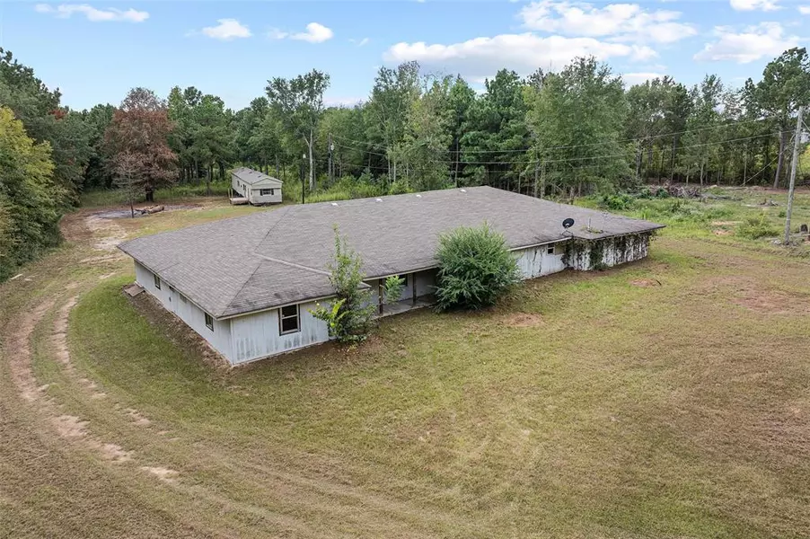 17410 County Road 366, Winona, TX 75792