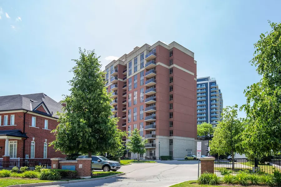 75 King William CRES #411, Richmond Hill, ON L4B 0C1