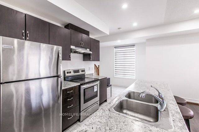 Pickering, ON L1X 0E4,2639 Garrison Crossings CRES E #213
