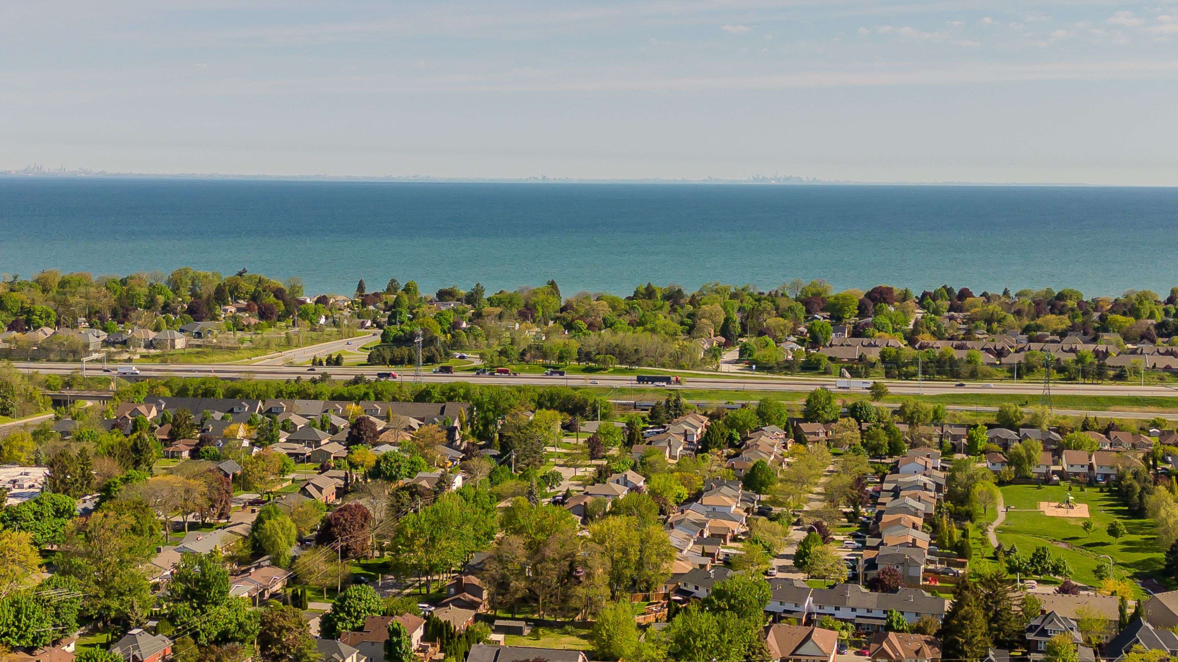 Grimsby, ON L3M 1B5,82 Terrace DR