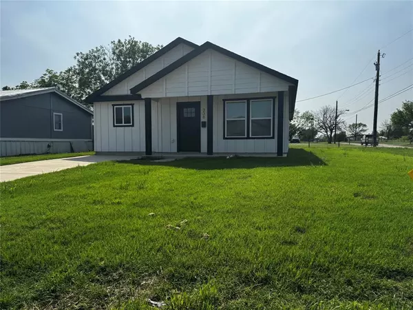 Jacksboro, TX 76458,338 S 3rd Street