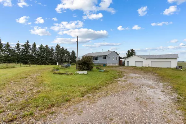 32043 Range Road 40, Rural Mountain View County, AB T2H 4C6