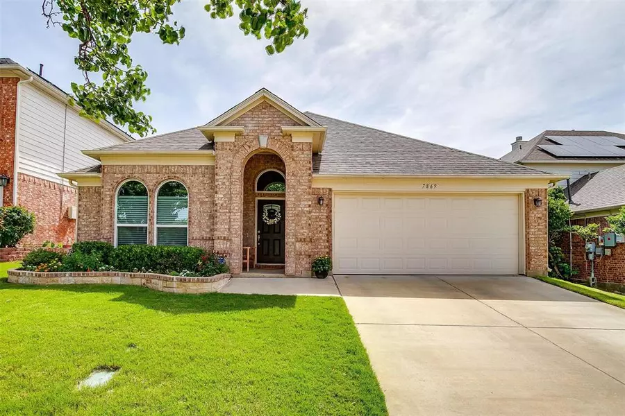 7869 Orland Park Circle, Fort Worth, TX 76137