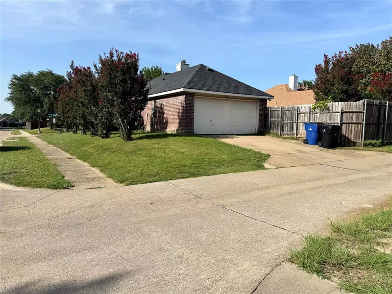 9881 Queens Road, Frisco, TX 75035