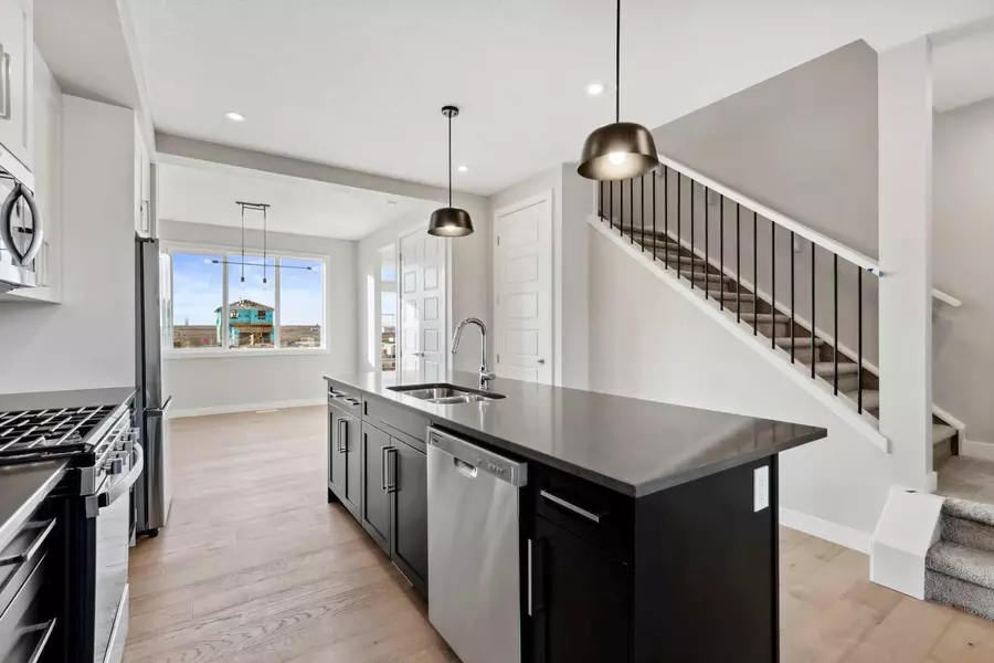 632 Sora BLVD Southeast, Calgary, AB T3S 0L6