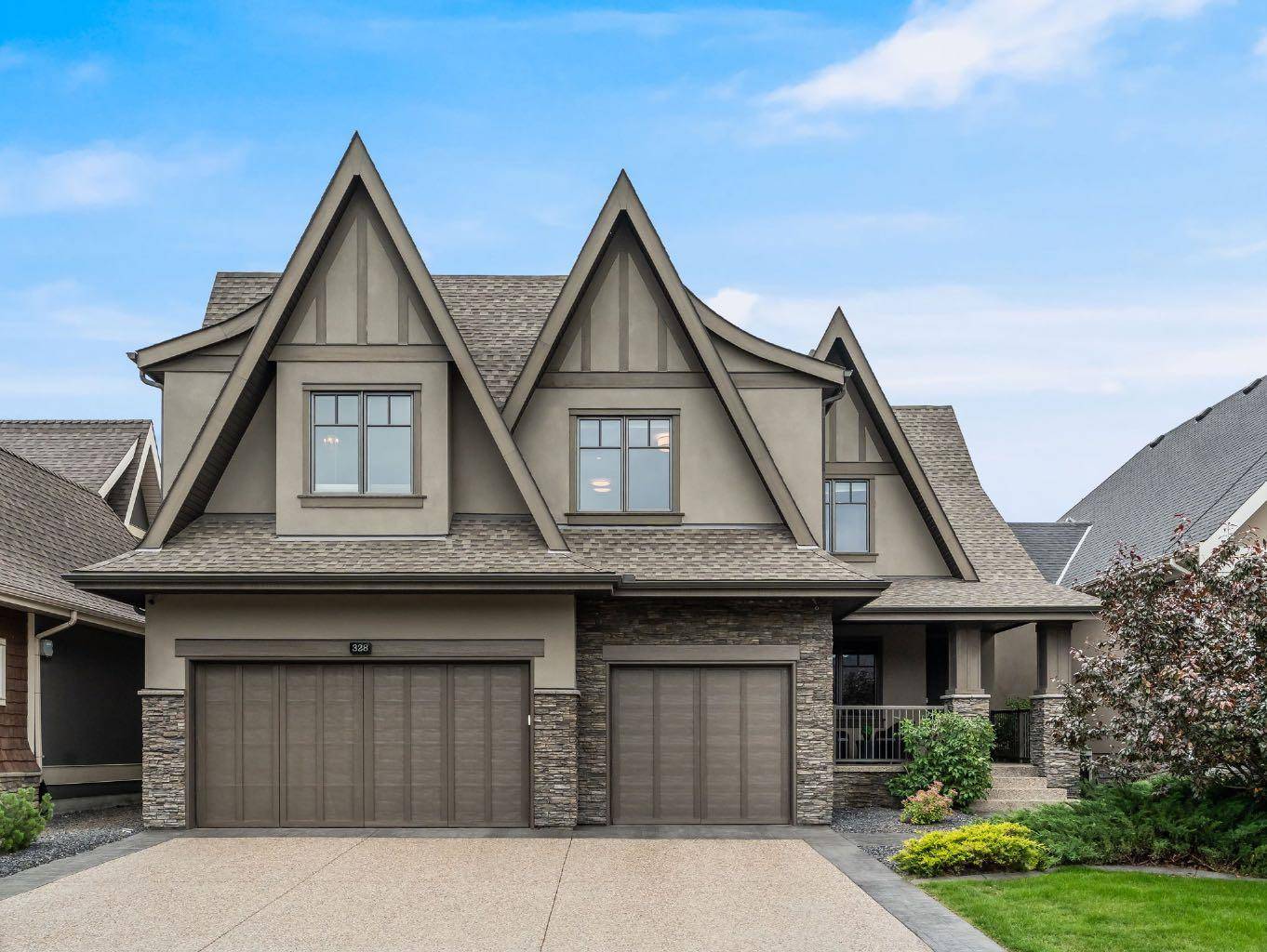 328 Coopers TER SW, Airdrie, AB T4B 0X6