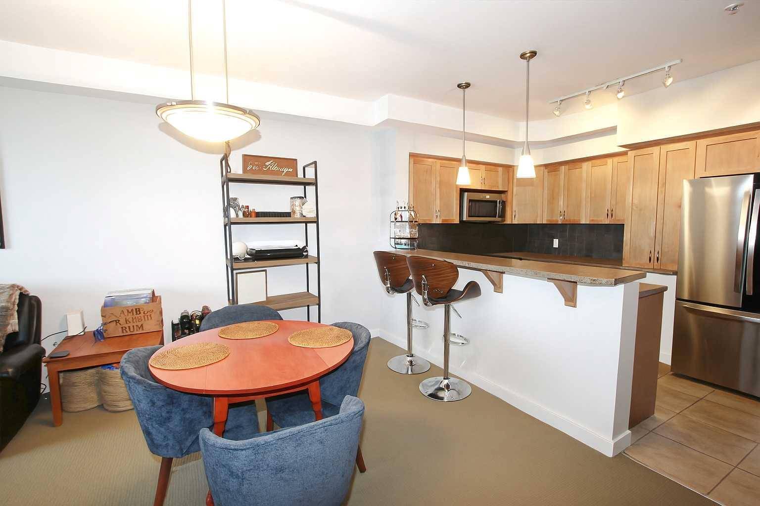 Sylvan Lake, AB T4S 0A4,100 Lakeway BLVD #319