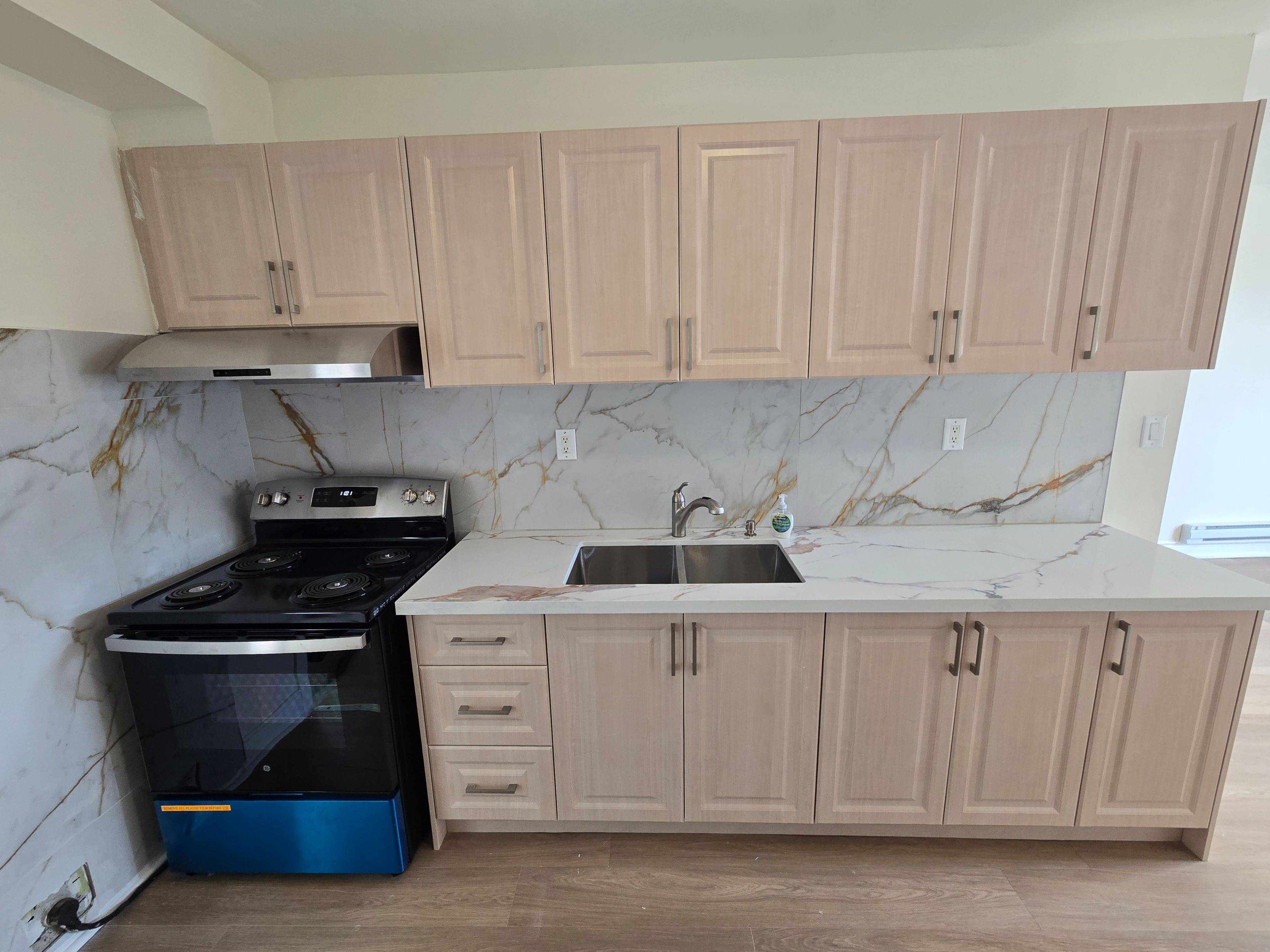Toronto C01, ON M5T 1L8,198 Baldwin ST #Upper