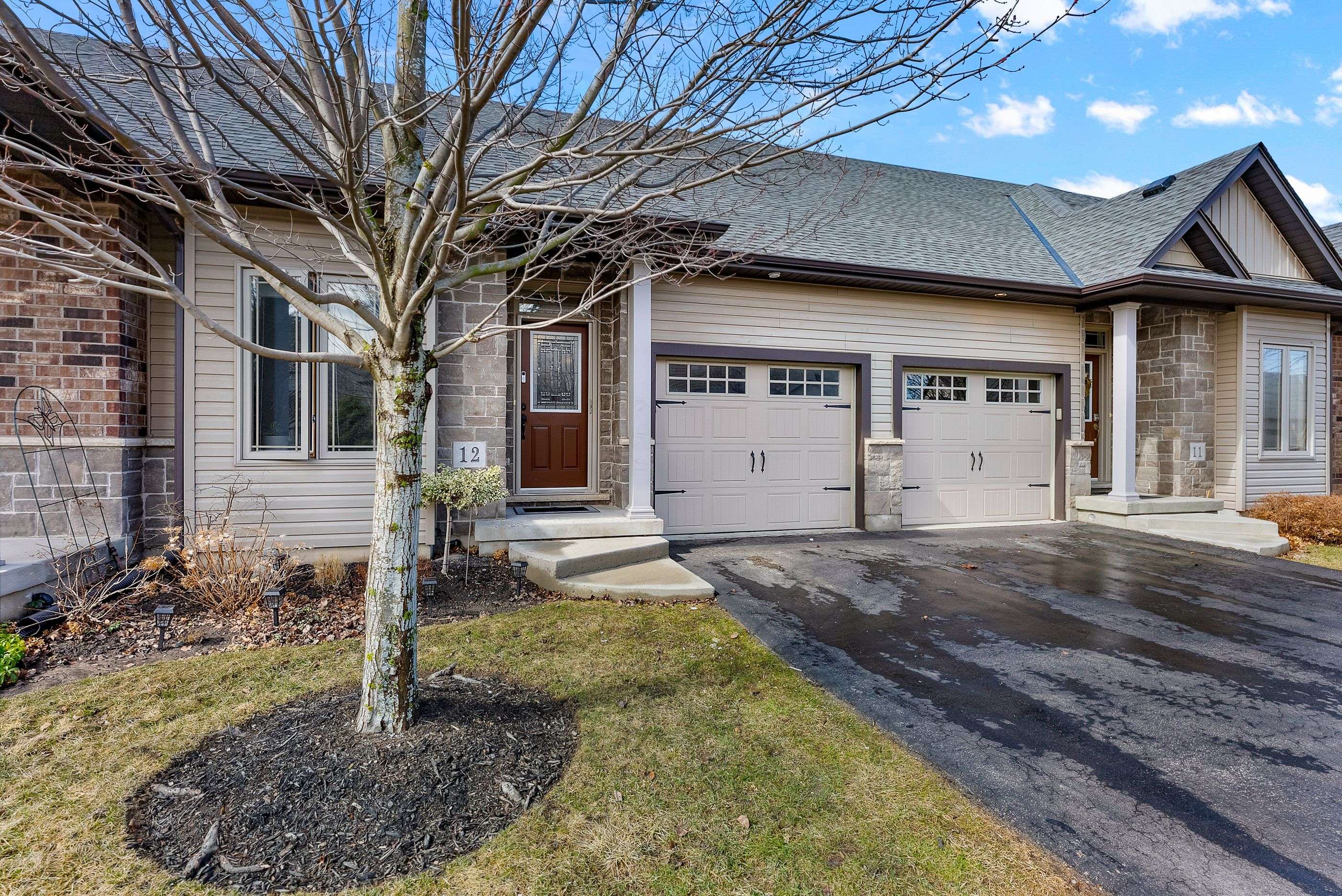 Niagara Falls, ON L2H 0G6,9440 Eagle Ridge DR #12