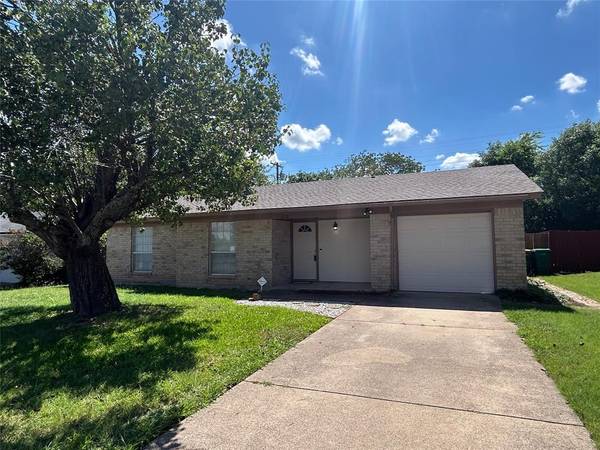1210 S Clark Road, Cedar Hill, TX 75104