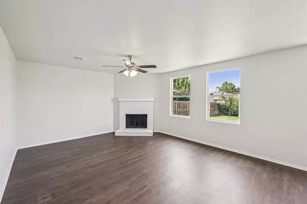 Denton, TX 76210,2825 Desert Drive