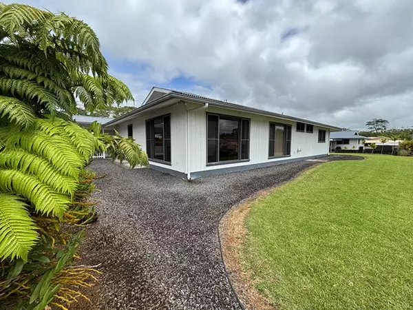 Hilo, HI 96720,2654 WAIANUHEA PL