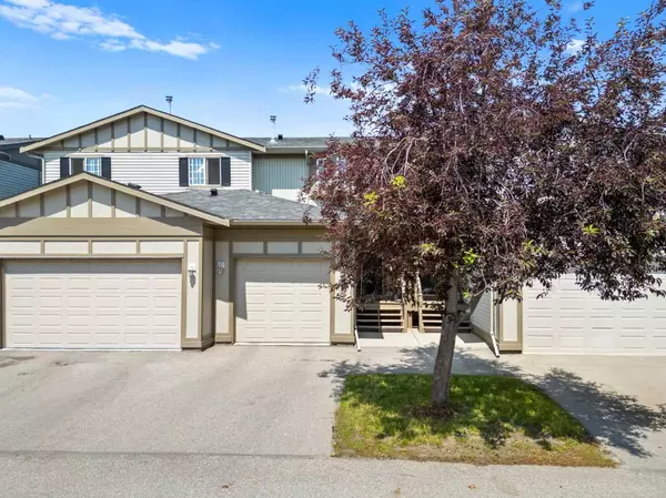 720 Willowbrook RD NW #702, Airdrie, AB T4B 2Y9