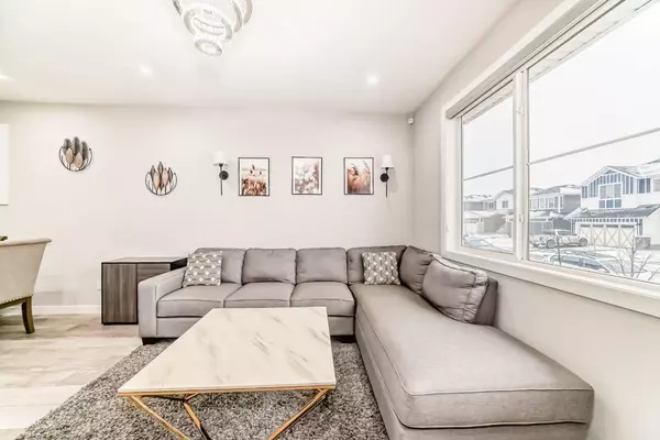 Chestermere, AB T1X1Z5,226 chelsea Heath