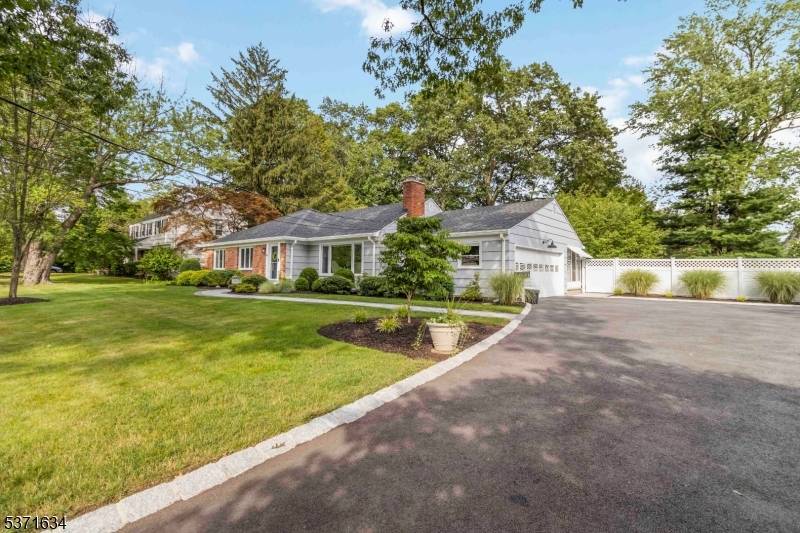 Morris Twp., NJ 07960,4 Allen Dr