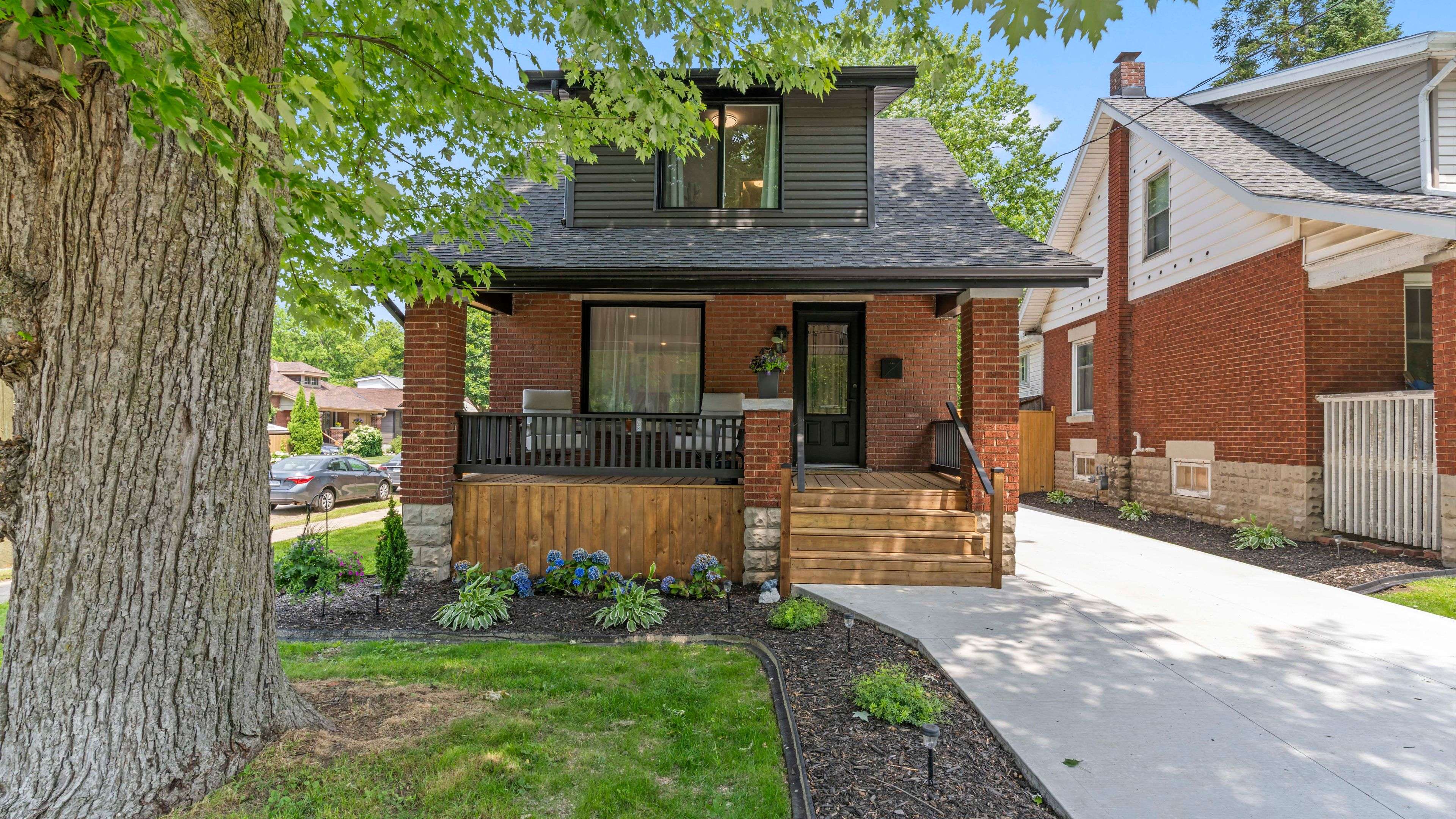 London South, ON N6J 1E4,49 Springbank DR