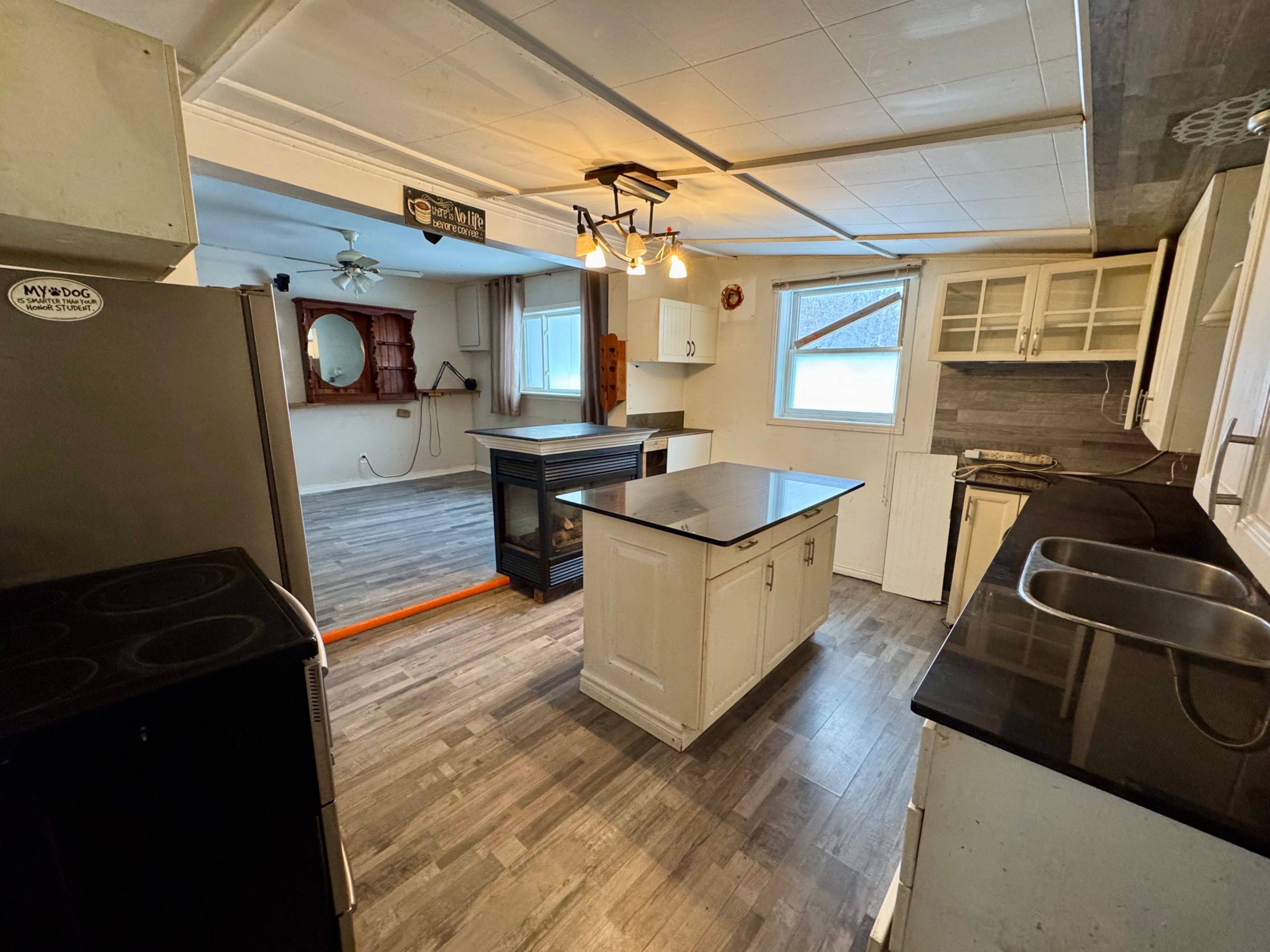 Gravenhurst, ON P1P 1M6,360 MUSKOKA BEACH RD