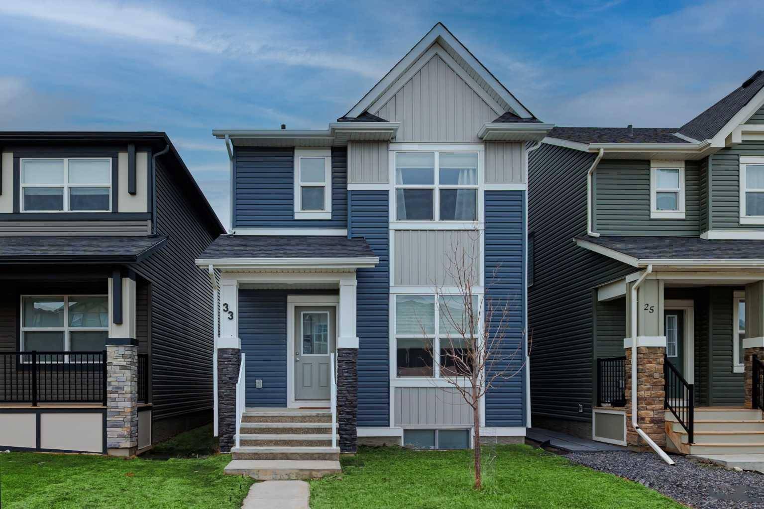 33 Legacy Glen PL Southeast, Calgary, AB T2X4G8