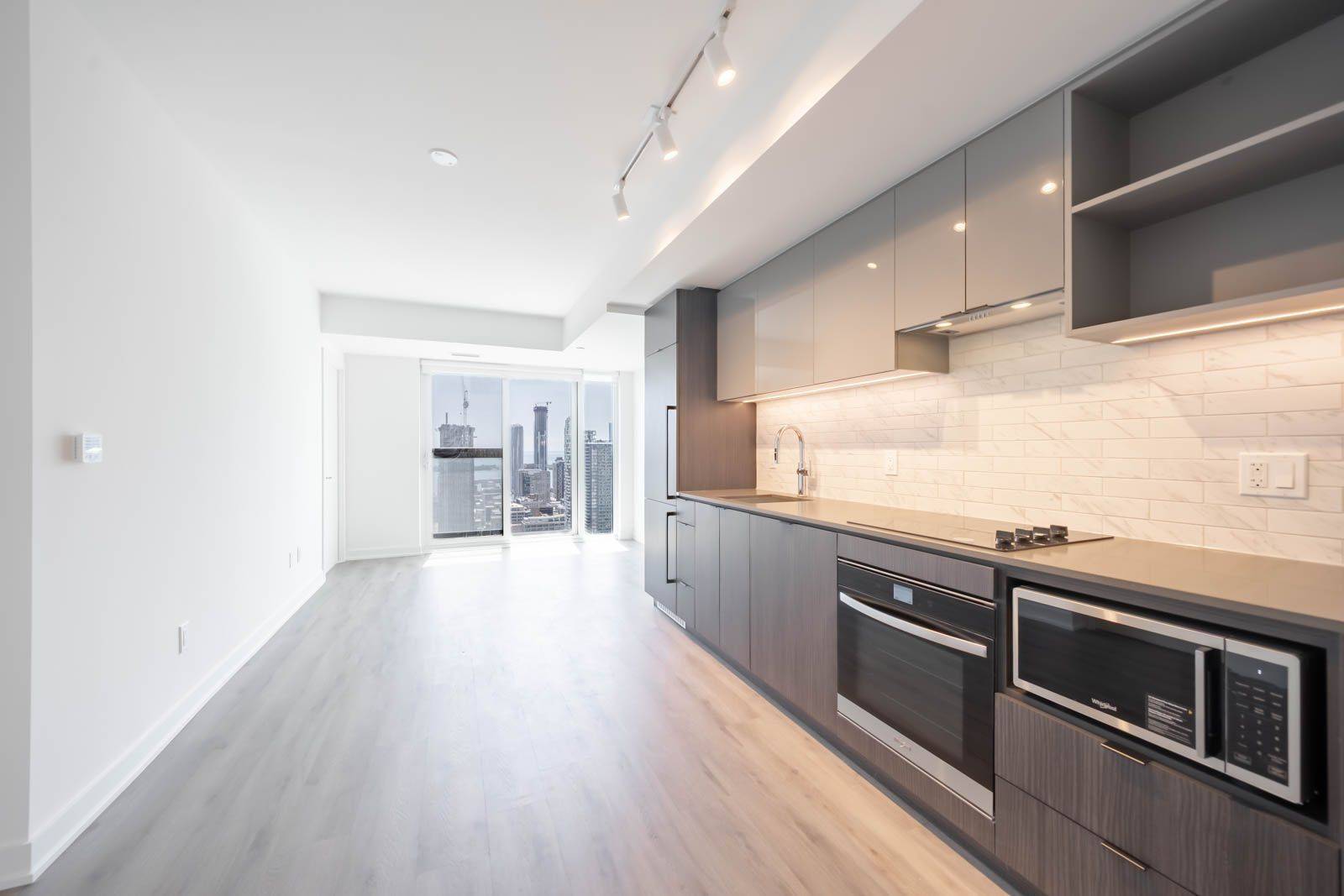 252 Church ST #5011, Toronto C08, ON M5B 0E6