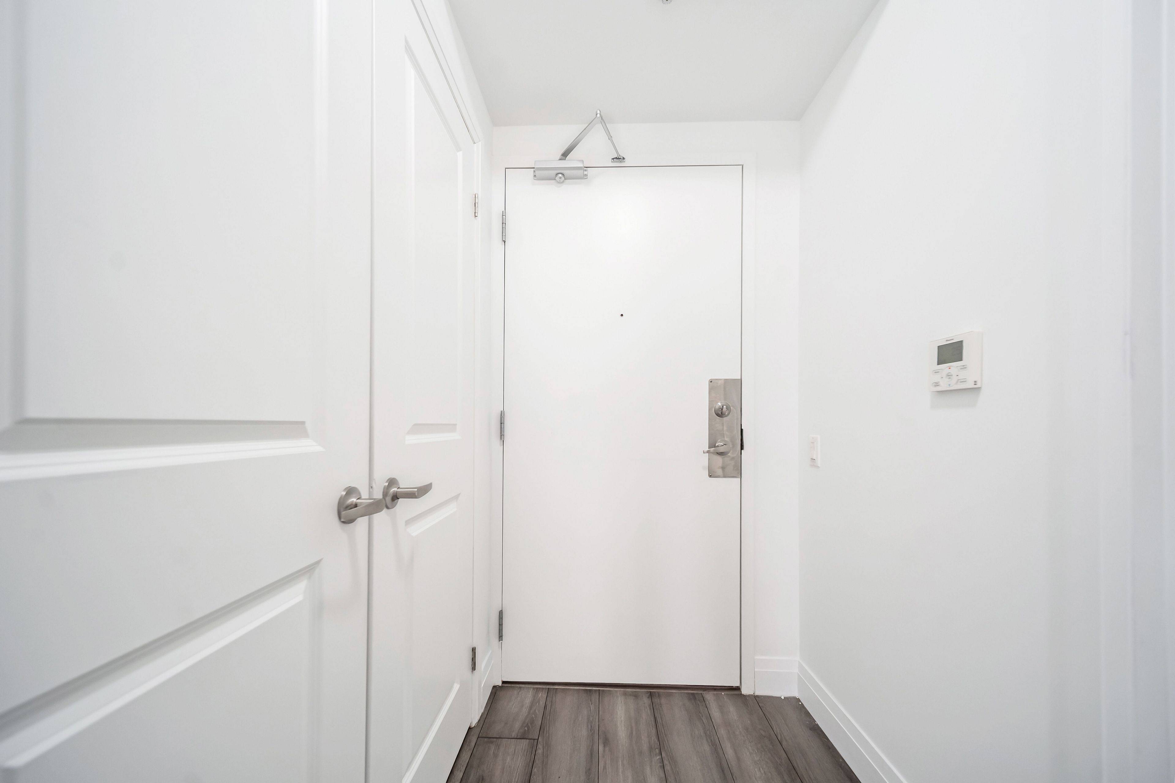 Oshawa, ON L1G 0C1,1900 Simcoe ST N #244