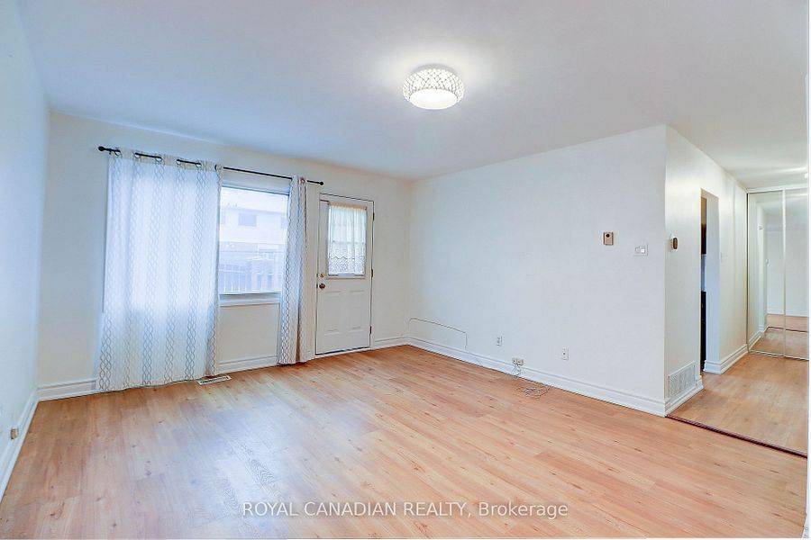 Oshawa, ON L1J 6J2,1010 Glen ST #145