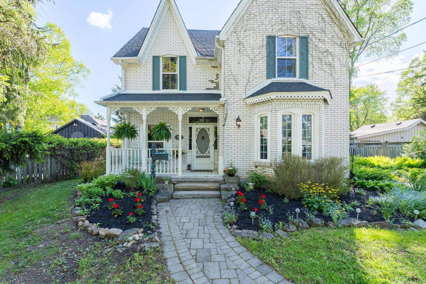 Halton Hills, ON L7G 3R6,26 Confederation ST