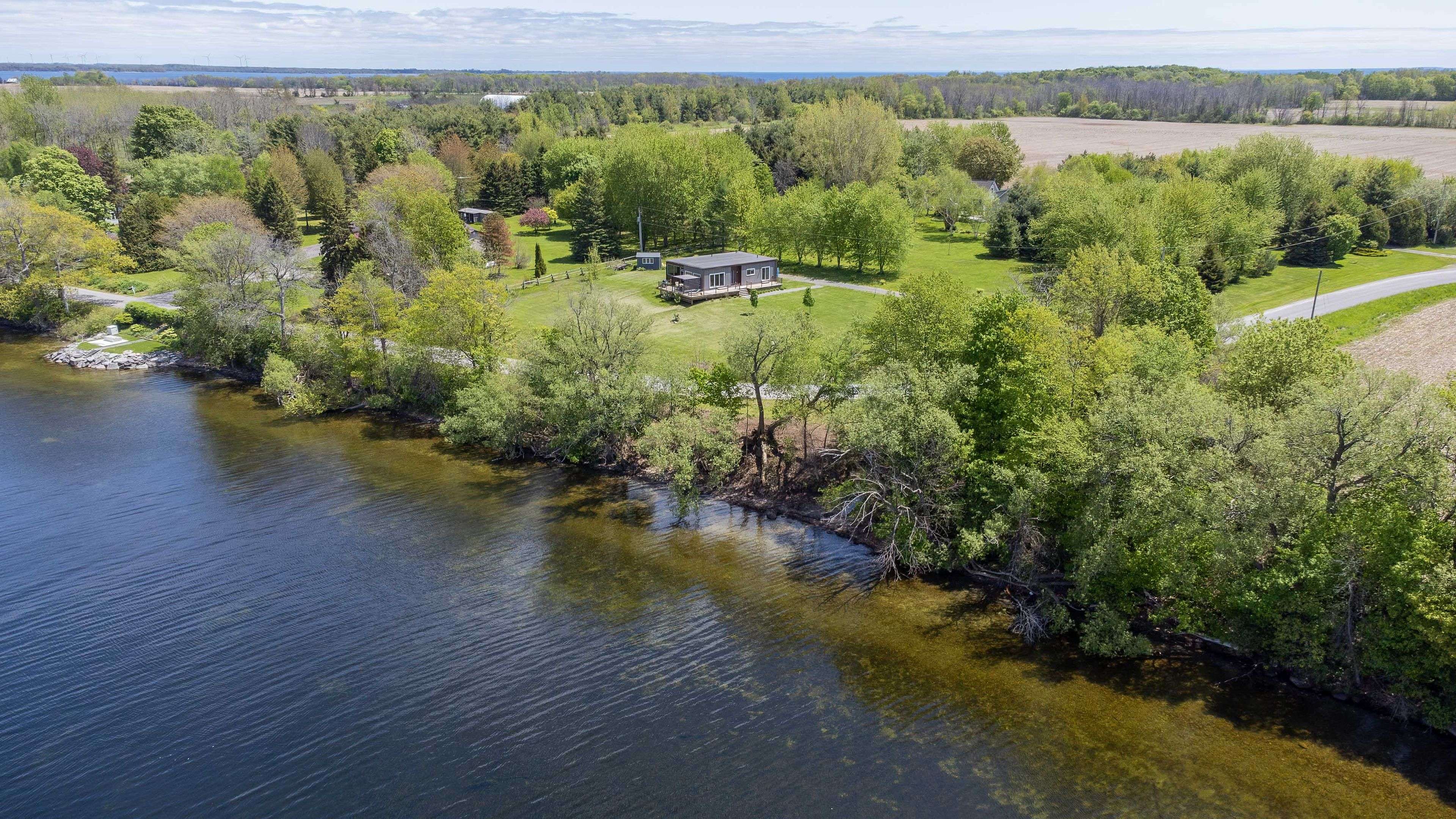 326 Cressy Bayside RD, Prince Edward County, ON K0K 2T0