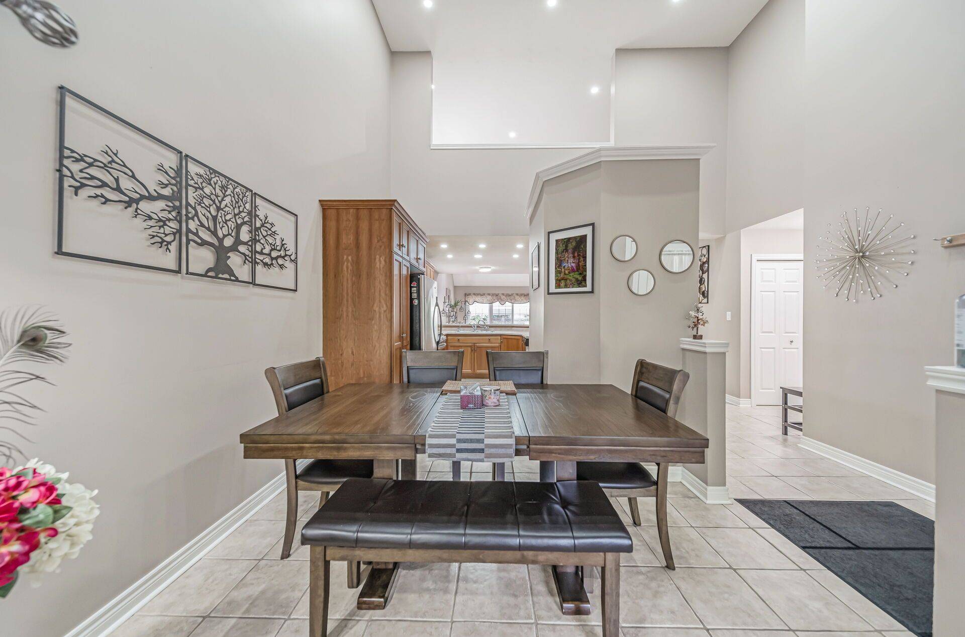 Guelph, ON N1L 1R8,93 Lynch CIR