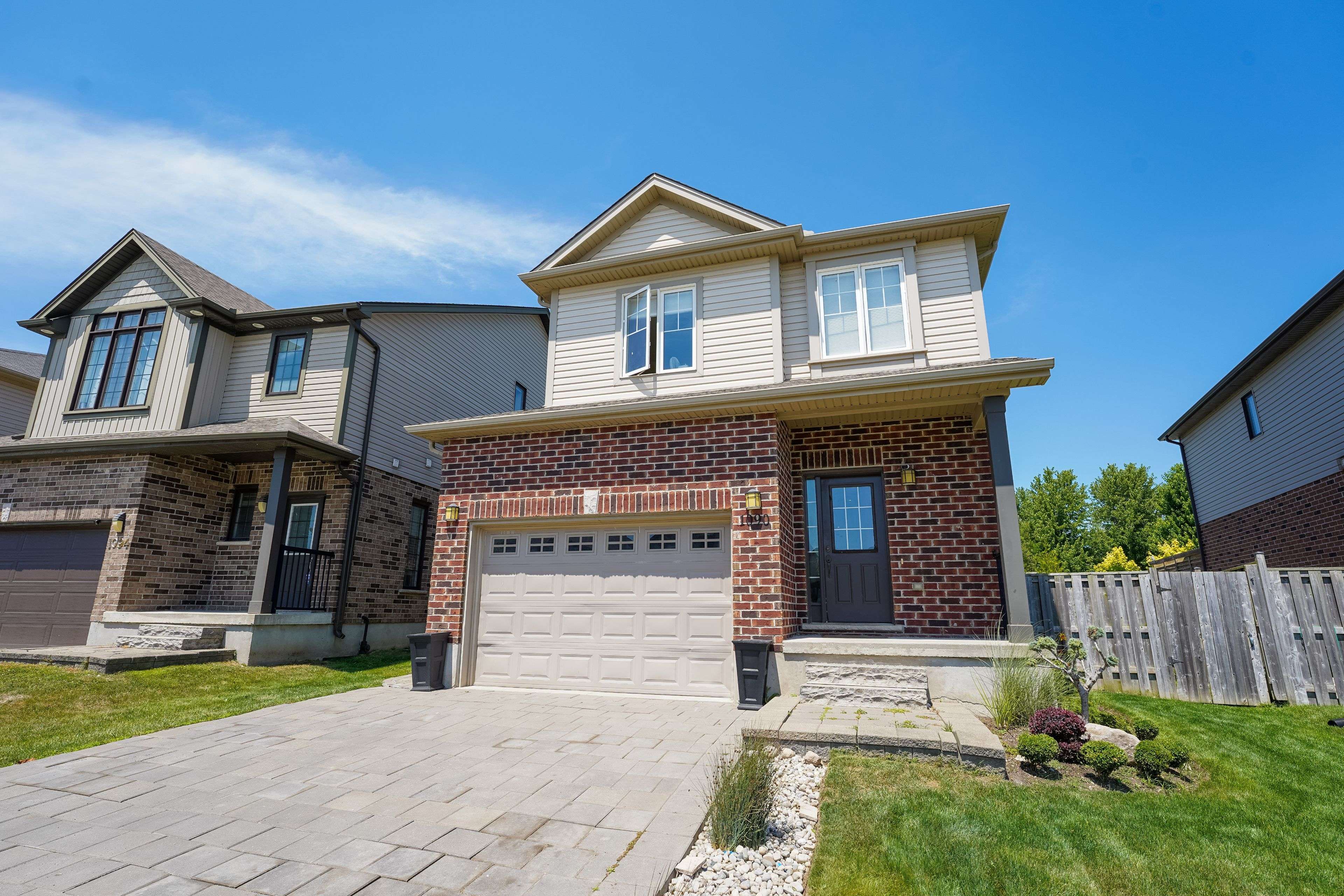 London North, ON N6H 0E9,1090 Oakcrossing RD