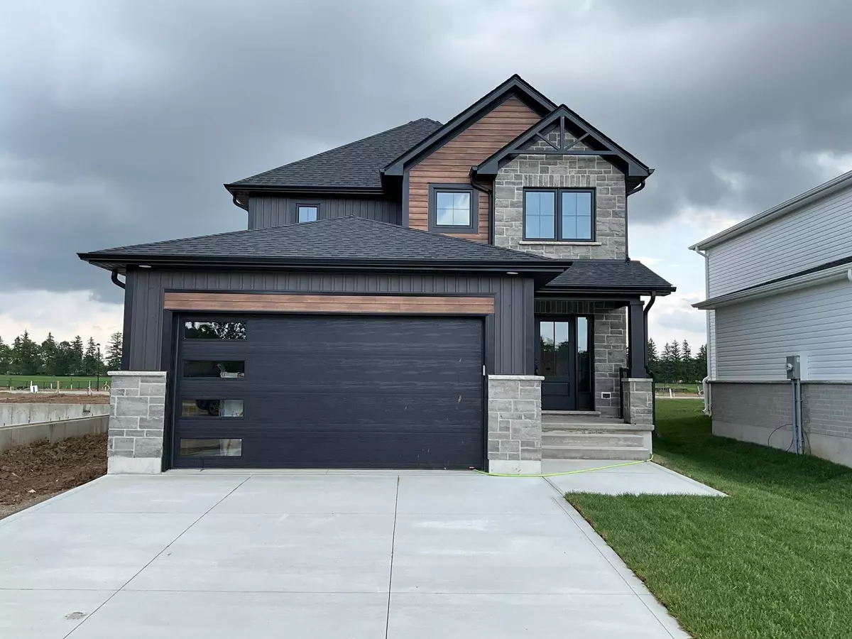 Plympton-wyoming, ON N0N 1T0,656 Ketter WAY