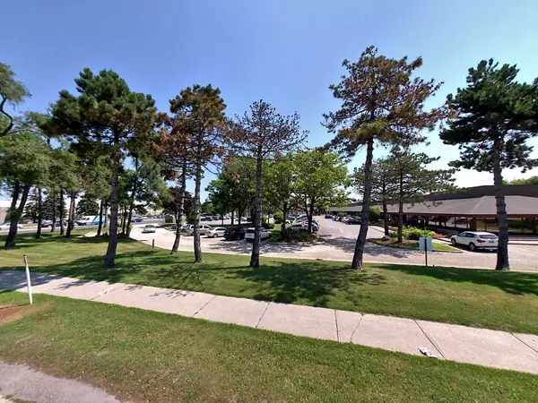 7225 Woodbine AVE #111, Markham, ON L3R 1A3