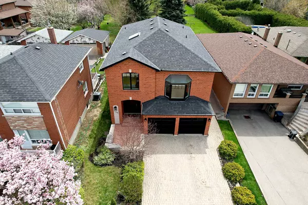 Toronto W04, ON M6L 1N7,129 Maple Leaf DR