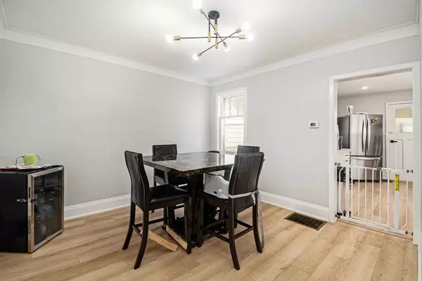 West Centre Town, ON K1Y 1K2,13 Pinehurst AVE