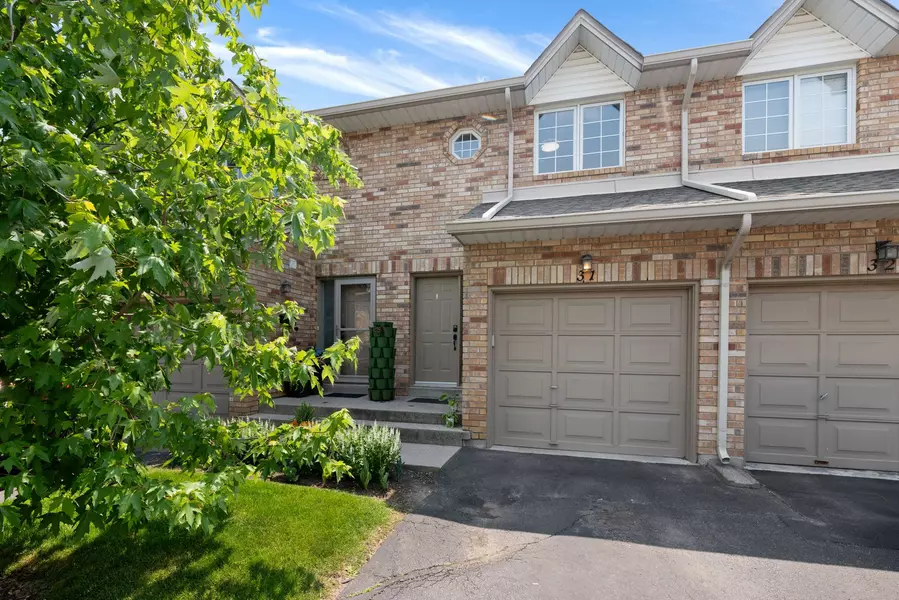 2025 Cleaver AVE #31, Burlington, ON L7M 4H8