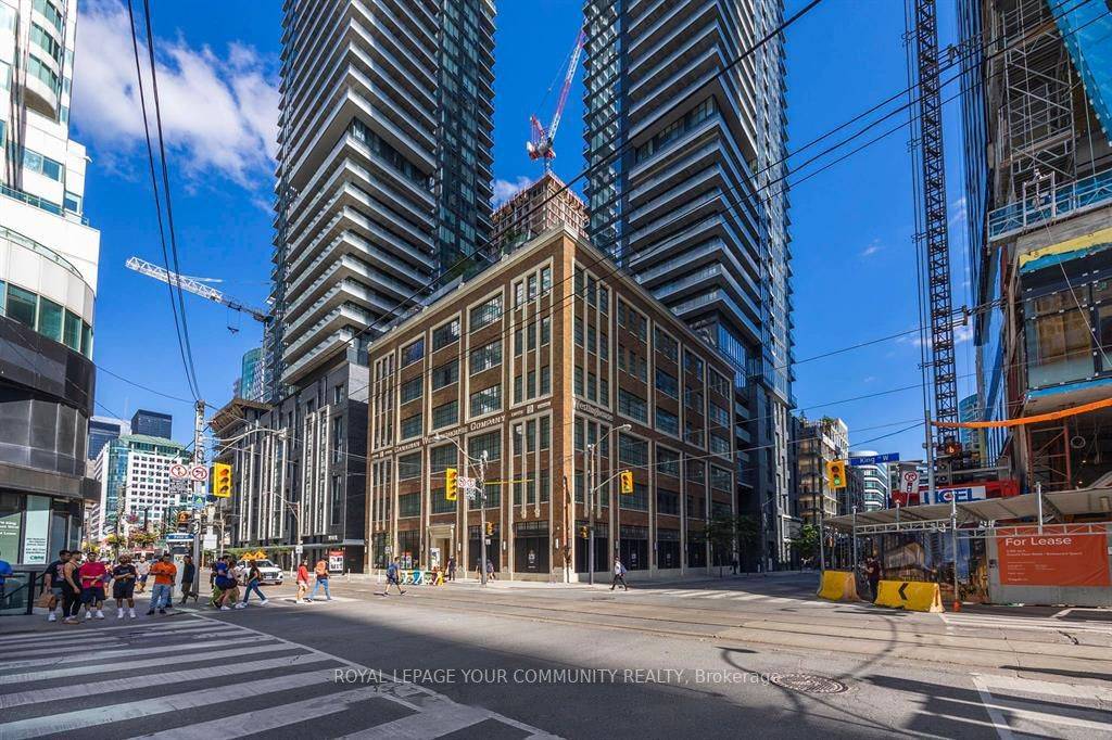 125 BLUE JAYS WAY #1002, Toronto C01, ON M5V 0N5