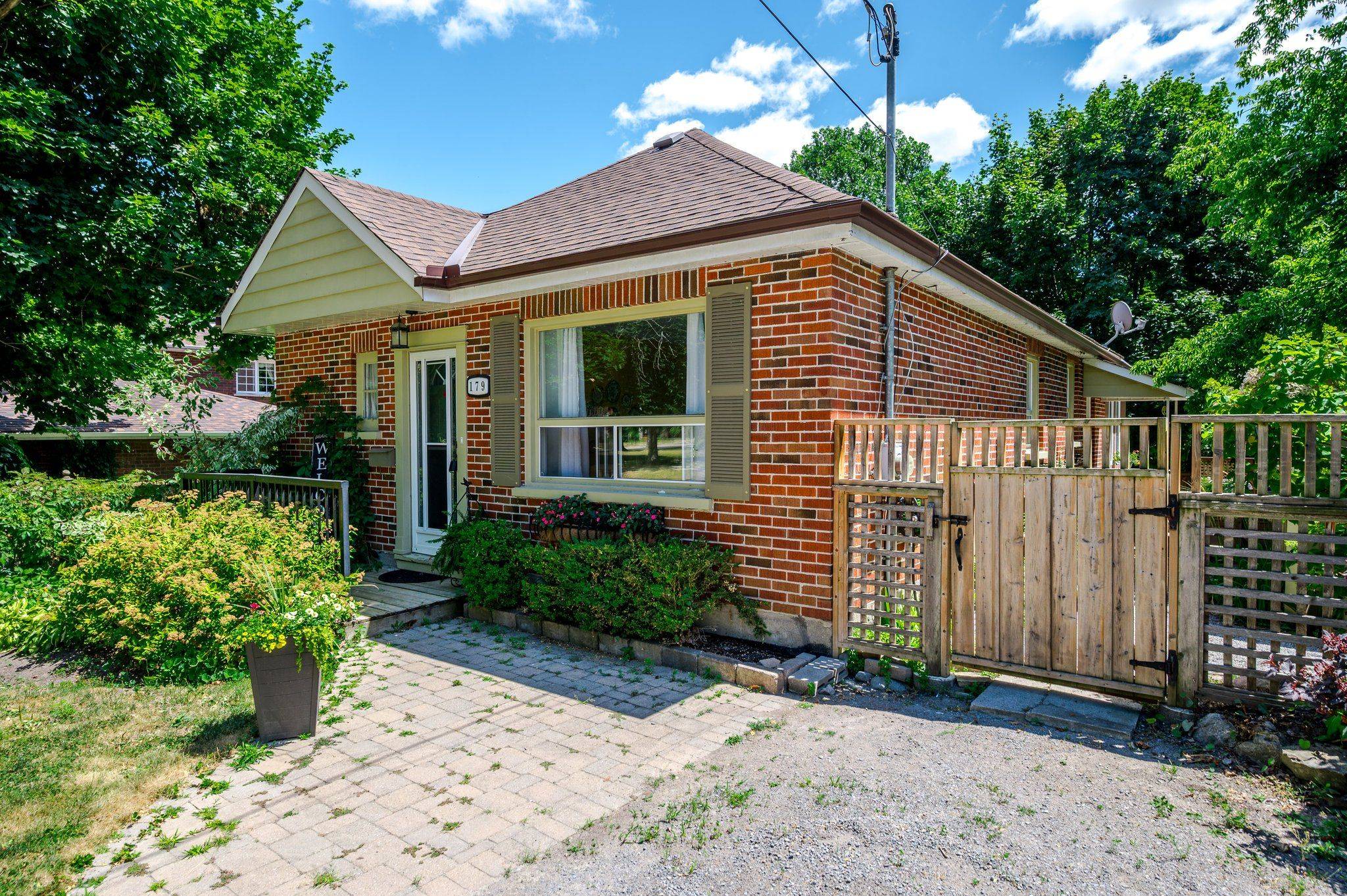 Peterborough North, ON K9H 4W7,179 Aberdeen AVE