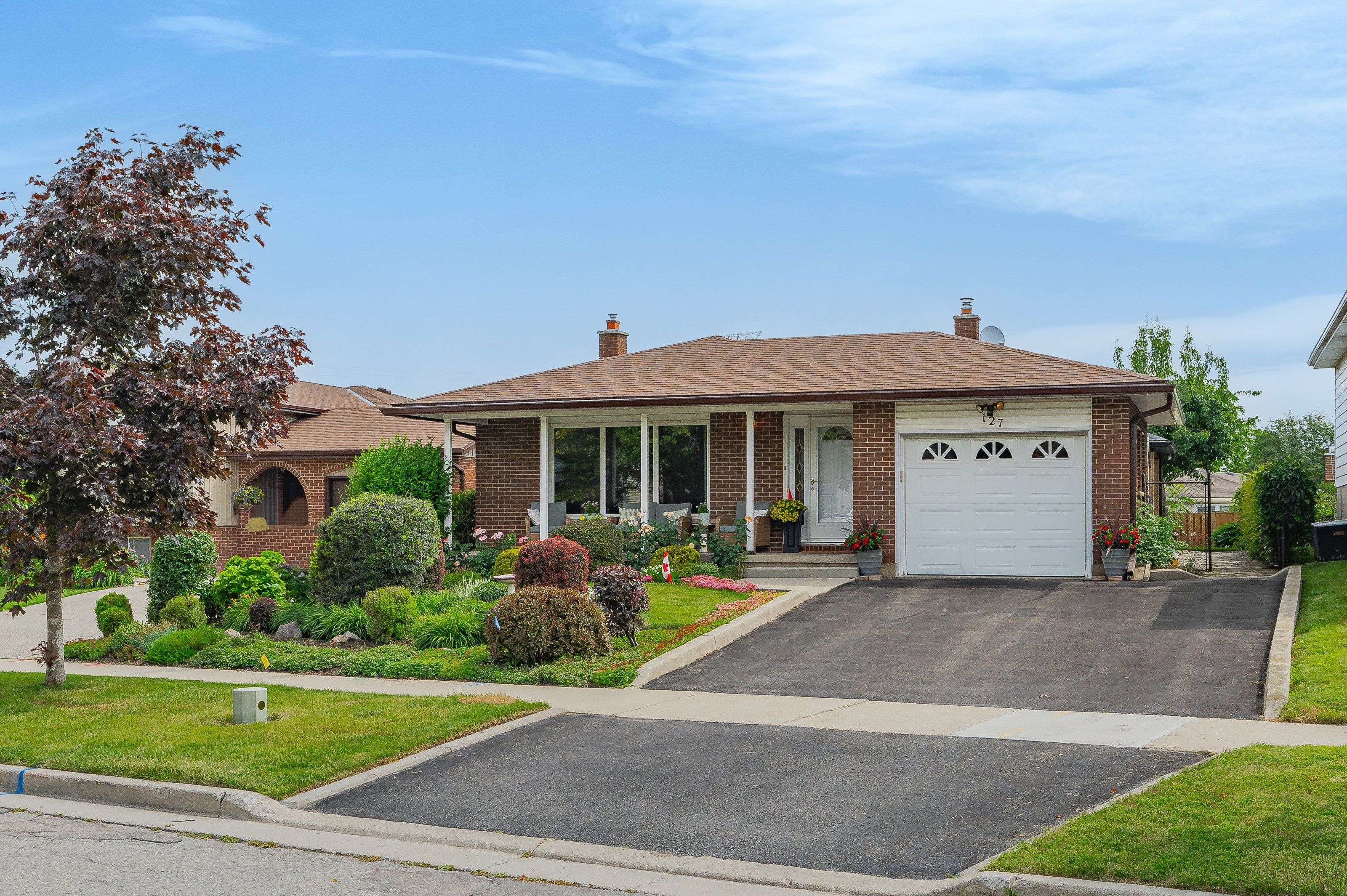 127 Toynbee CRES,  Kitchener,  ON N2N 1R8