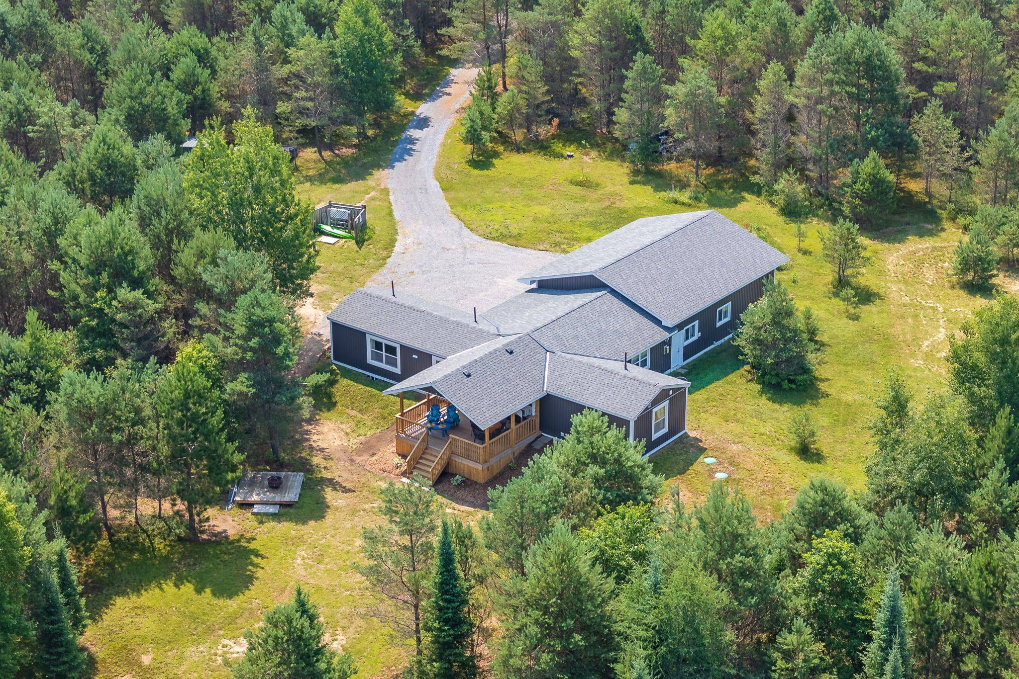 Joly, ON P0A 1Z0,889 Sand Hill RD
